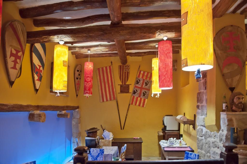 A Corona Del Reino Ejea De Los Caballeros Exterior photo